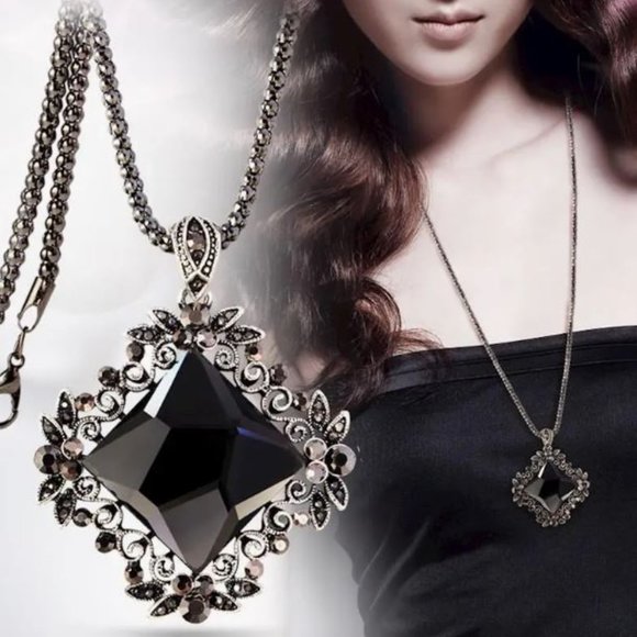Long Silver Tone Embroidered Rhombus Cut Diamond Necklace - Picture 1 of 1